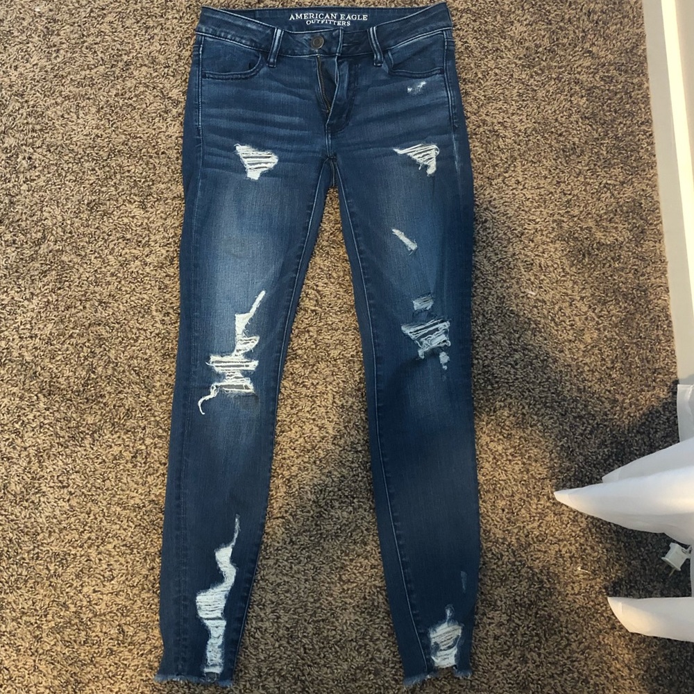 American Eagle Destroyed Jegging Jeans